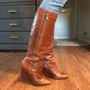 Brown leather boot